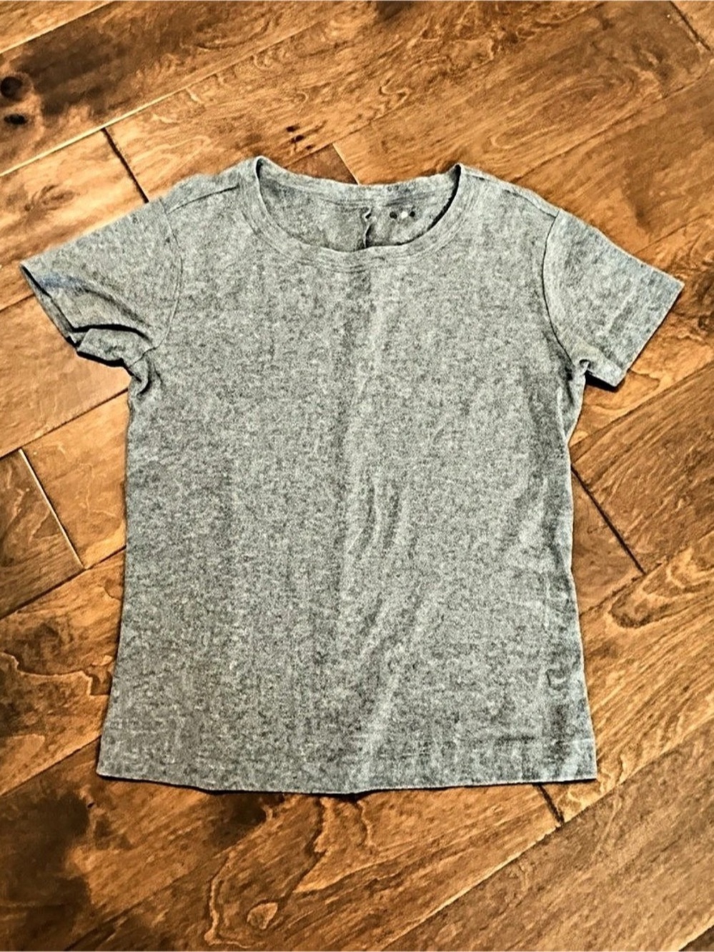 Three Dots Threads 4 Thought Short Sleeve Cotton Tee in Gray Size Medium